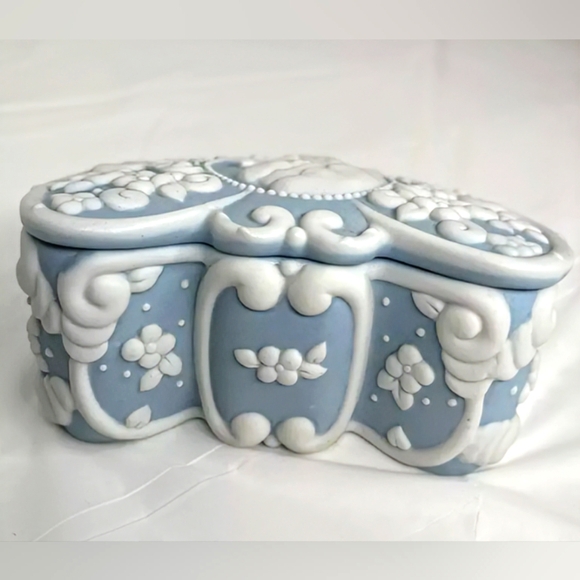 Vintage 1996, Precious Moments/Enesco, Blue Butterfly, Trinket Box - Picture 8 of 13